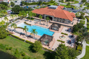 Elegant Home with Pool & Spa, Close to Disney